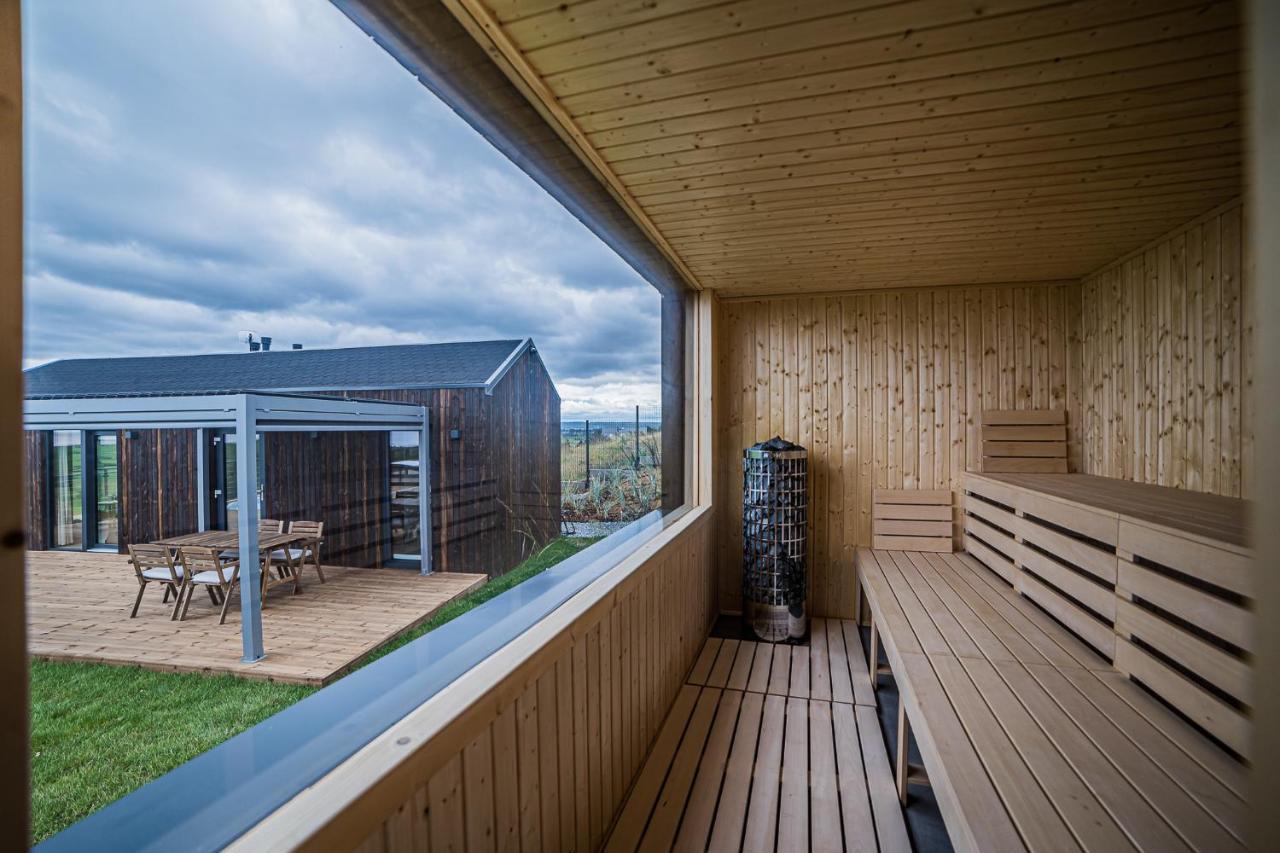 Nowe Domki Deluxe Z Widokiem Na Zatoke Z Basenem I Sauna Oslonino 外观 照片